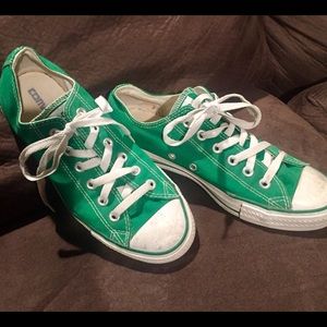 Converse Chuck Taylor low top sneakers